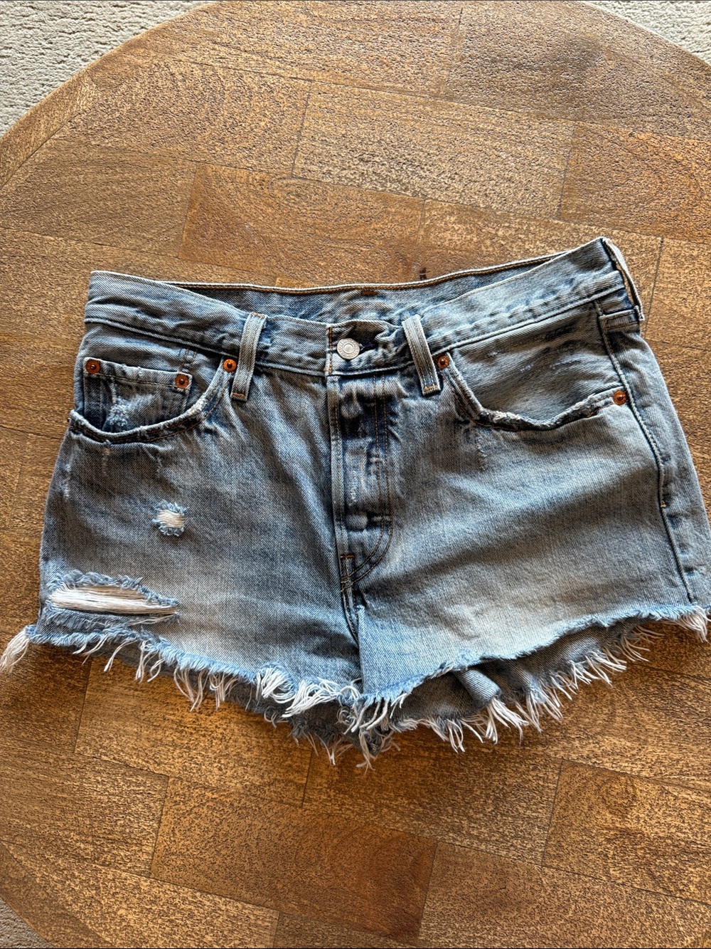 Levi's Light Blue Distressed Denim Cutoff Shorts sz 28